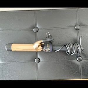 Hot tools 1 1/2” curler